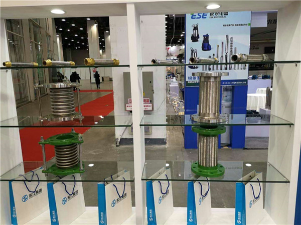 帶限位DN300橡膠軟接頭